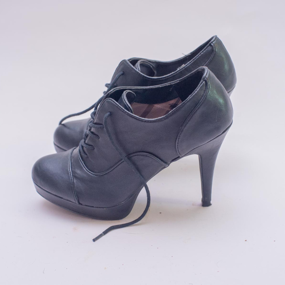 Fergalicious by Fergie Black High Heel Oxford 8M